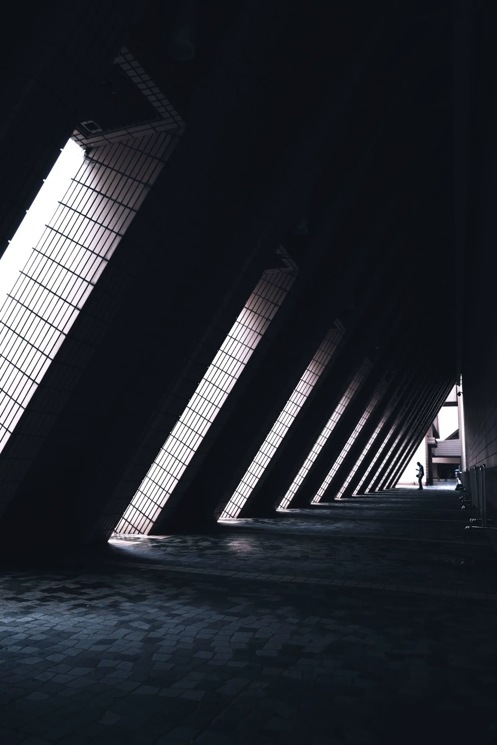 Glass tower, ambience